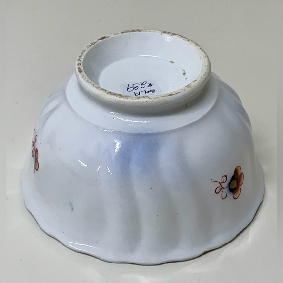 19th Century Vintage Gaudy Welsh Scalloped Buckle Pattern Footed Lusterware Bowl - Picture 10 of 16